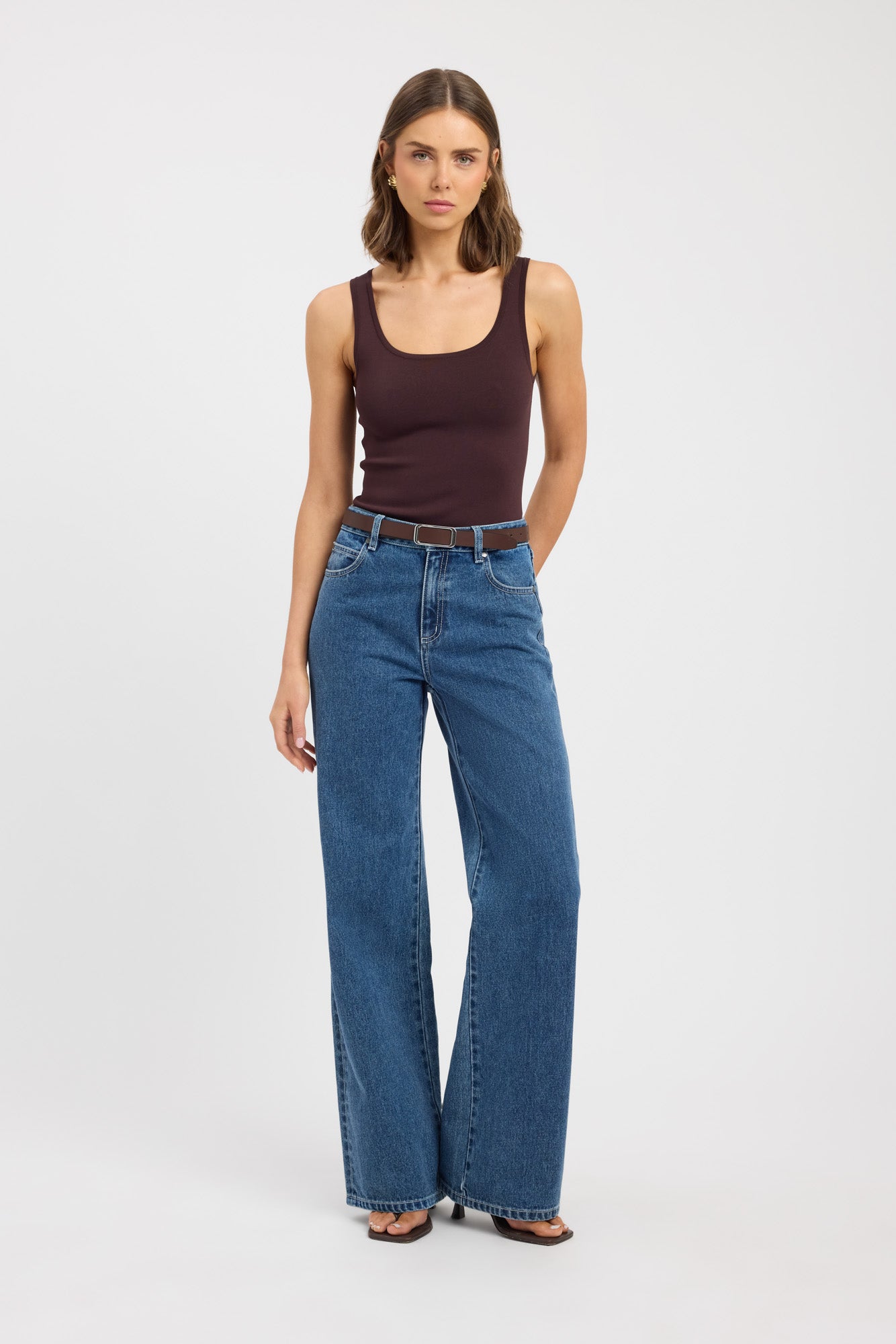 KAISTRAIGHTLEGJEANS_1480.jpg?