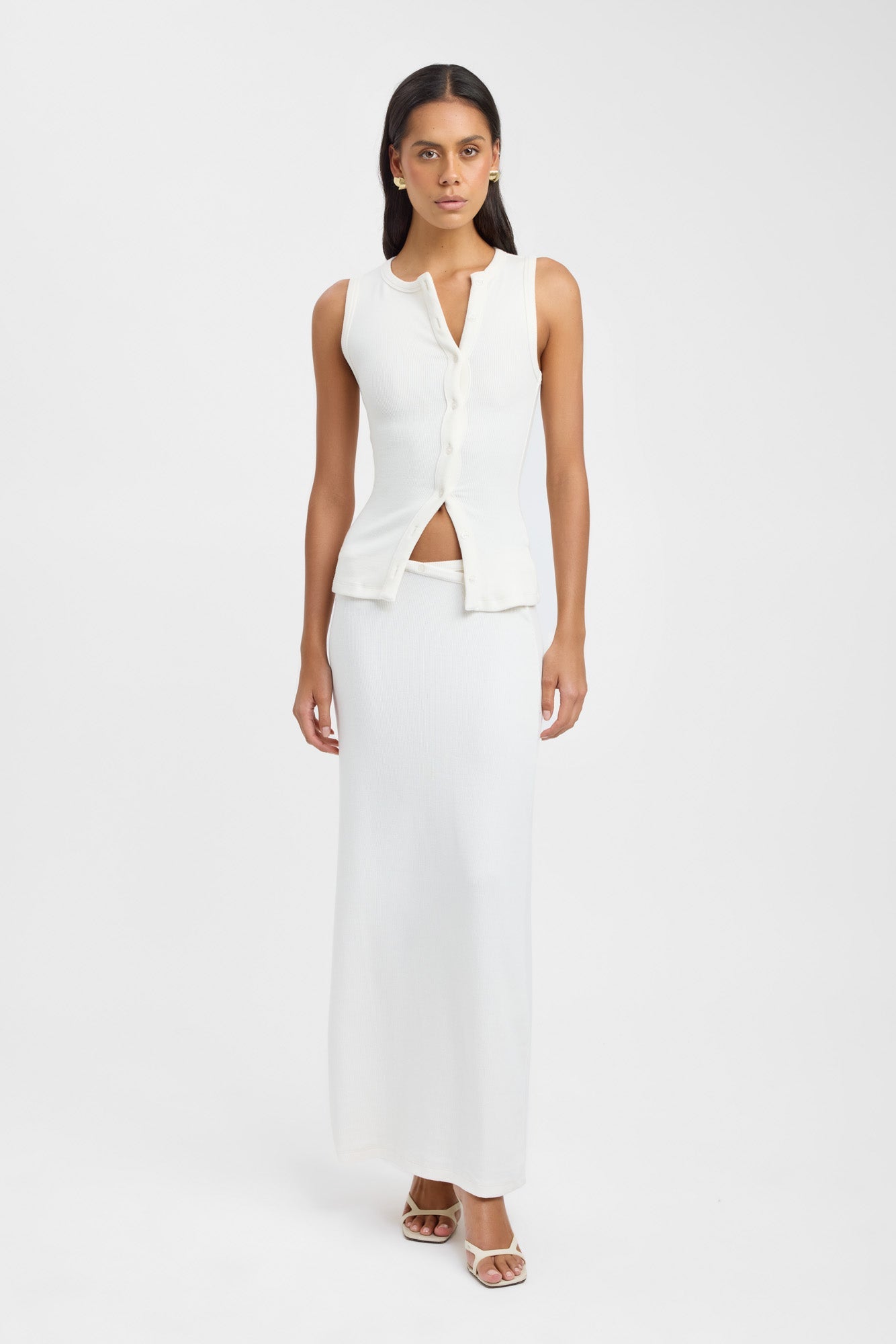 タンクトップ Coconut button back slit top / White Bec Button Tank – USA KOOKAÏ