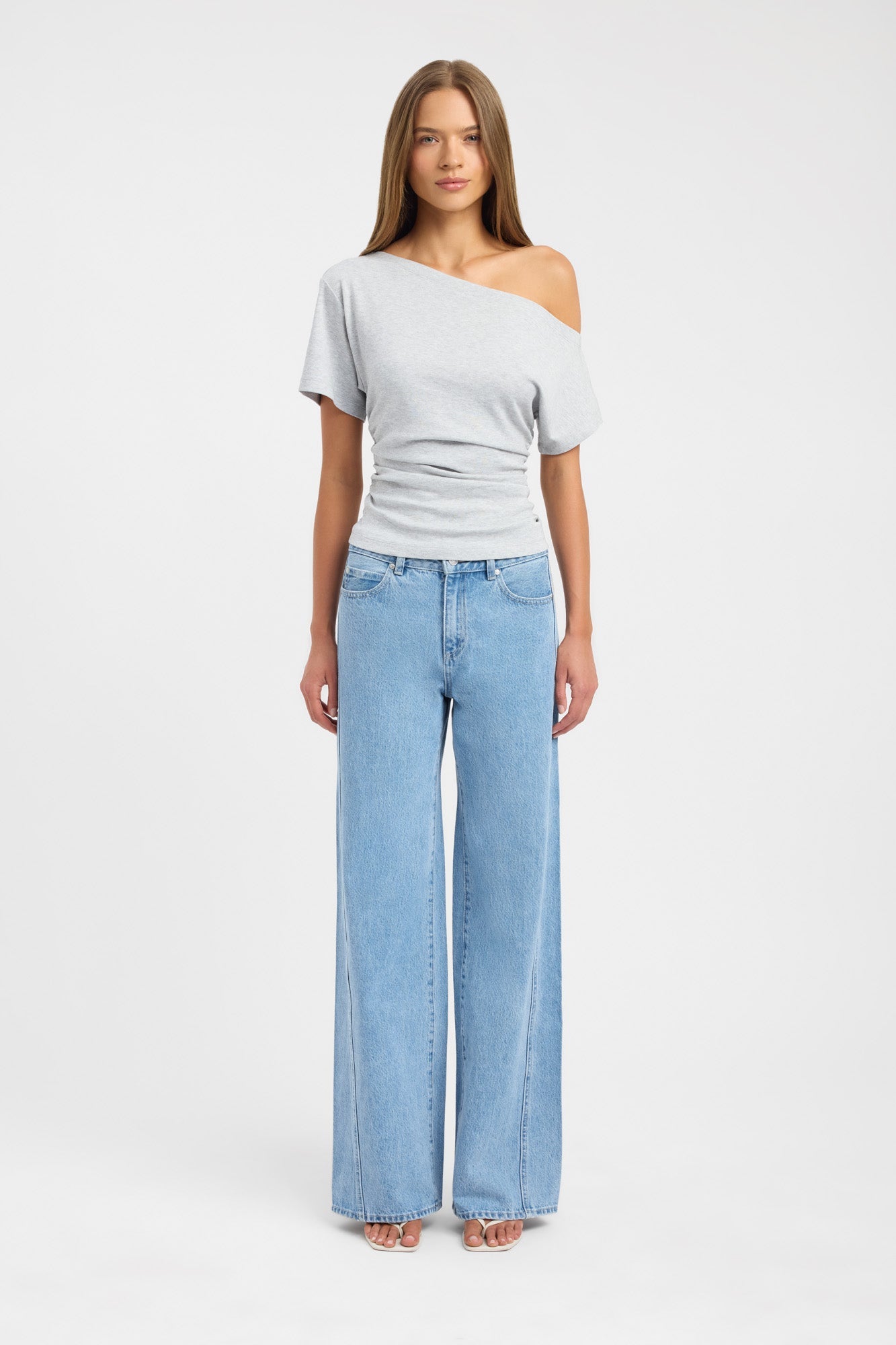 HS098_NOVAOFFSHOULDERTEE_GREYM