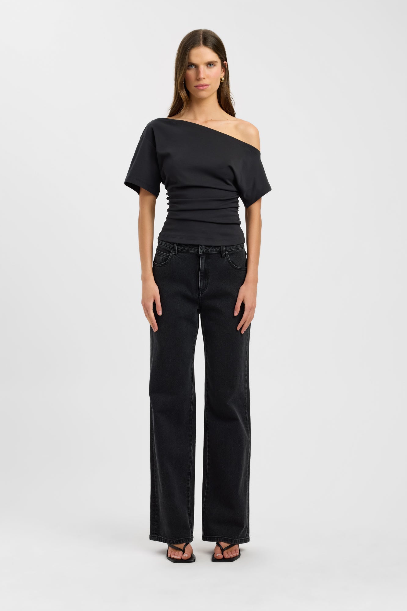 HS098_NOVA_OFF_SHOULDER_TEE_BL