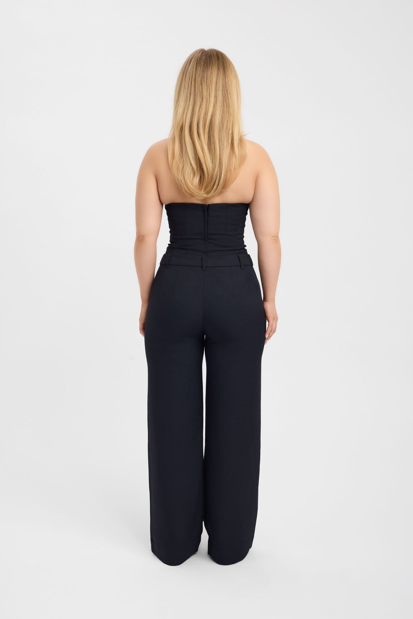 Ariel Low Cut Top | USA KOOKAÏ
