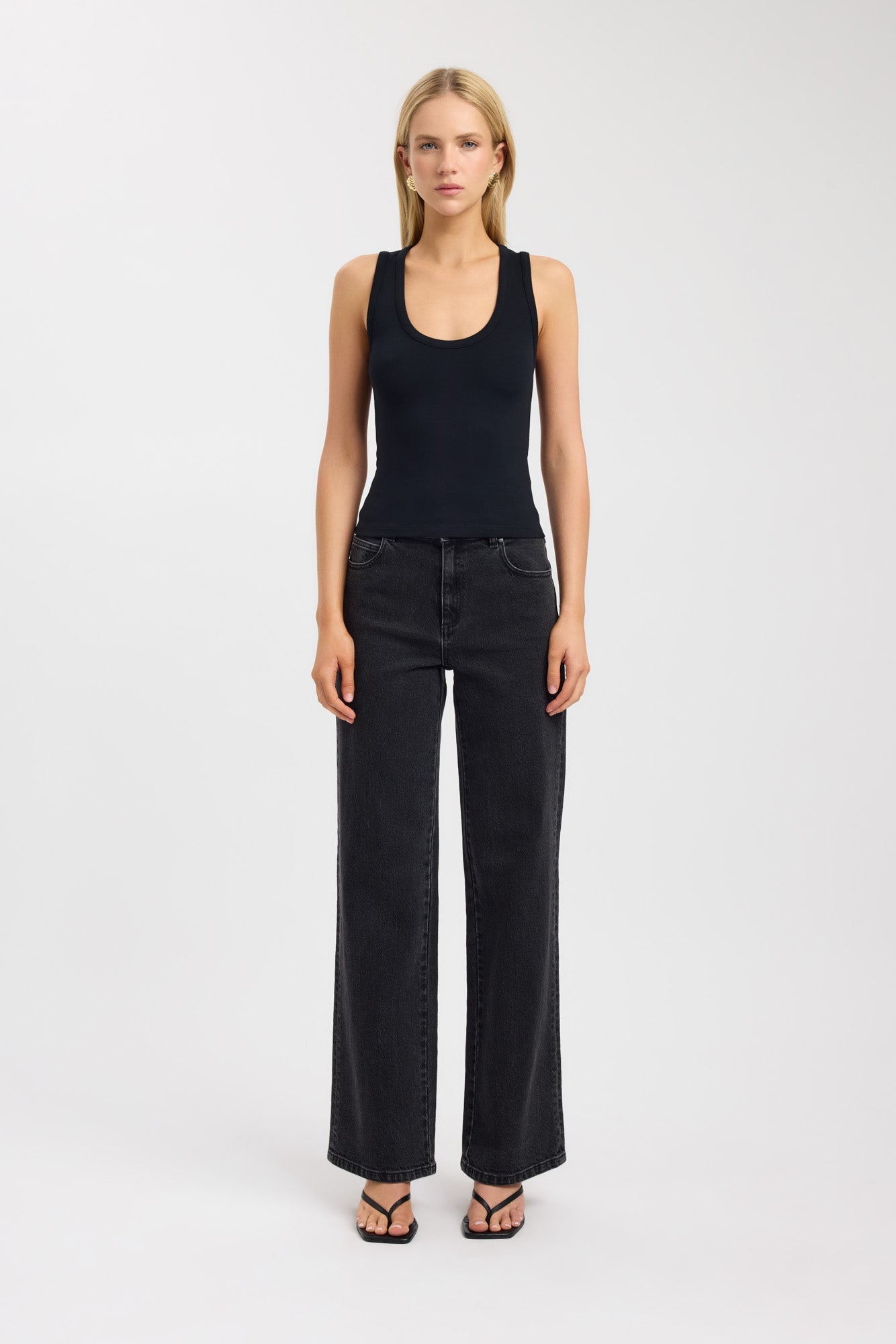 P424_JALENTANK_BLACK_01_2508.