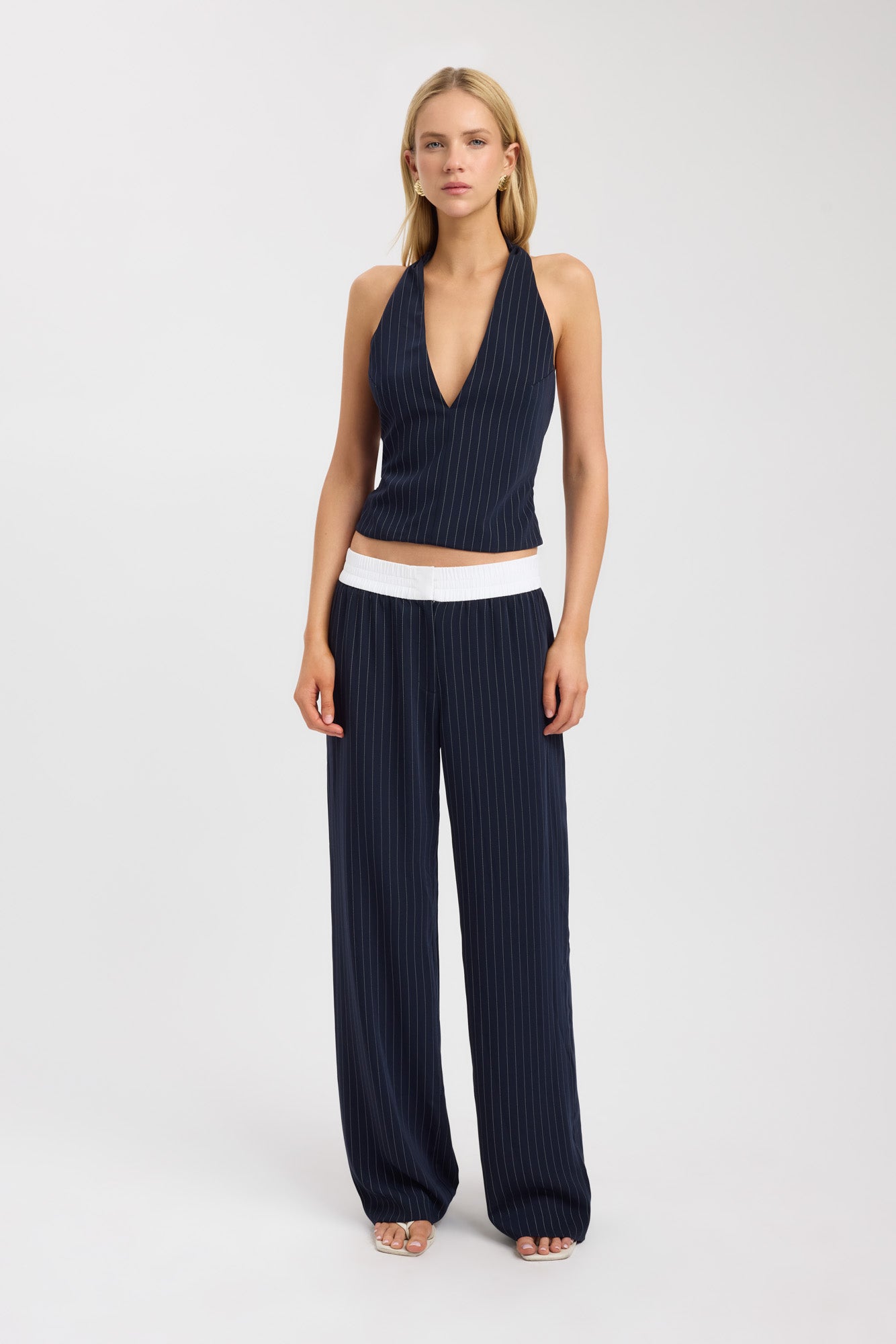 MARNO Kaia tops 黒 ベルベット ノースリーブ MARNO Kaia tops 黒 ベルベット ノースリーブ MARNO Kaia tops 黒