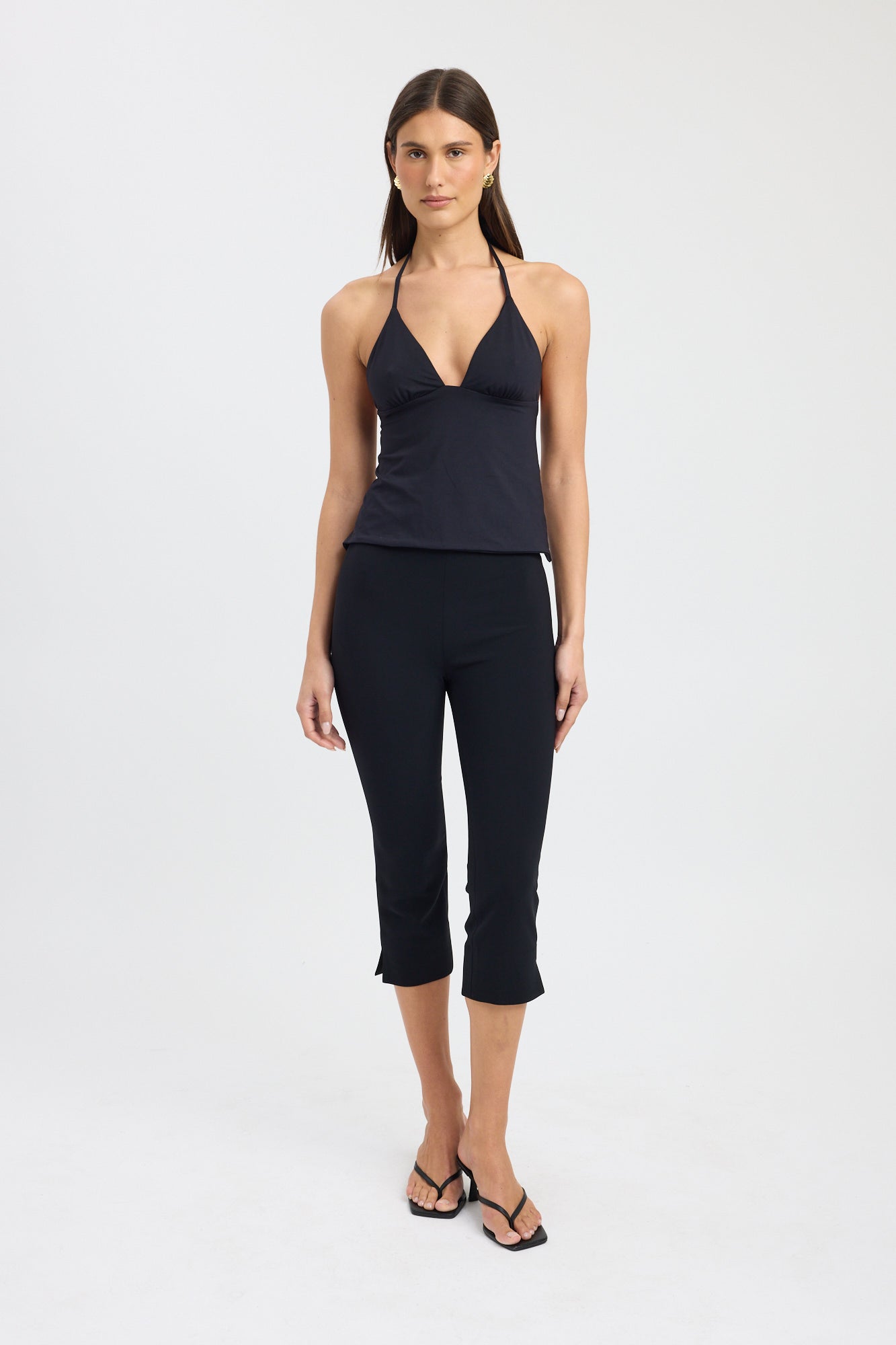 THENEWHOUSECOOPERHALTERNECKタンクトップ　ブラック x JENNIE Chantal Cotton Halter Top - Black